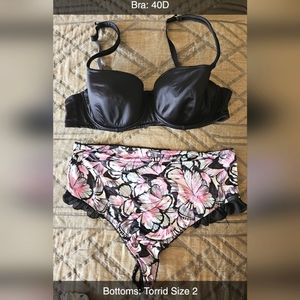 Plus Butterfly Lingerie Set